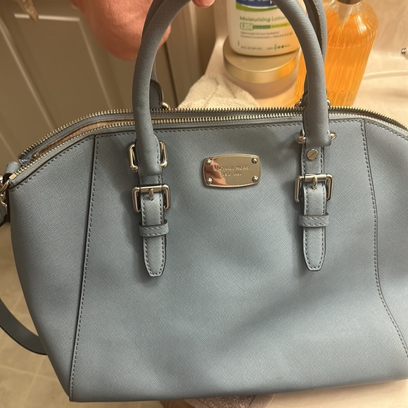 Michael Kors handbag light blue in color - Picture 5 of 6